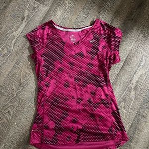 Nike short sleeve shirt workout